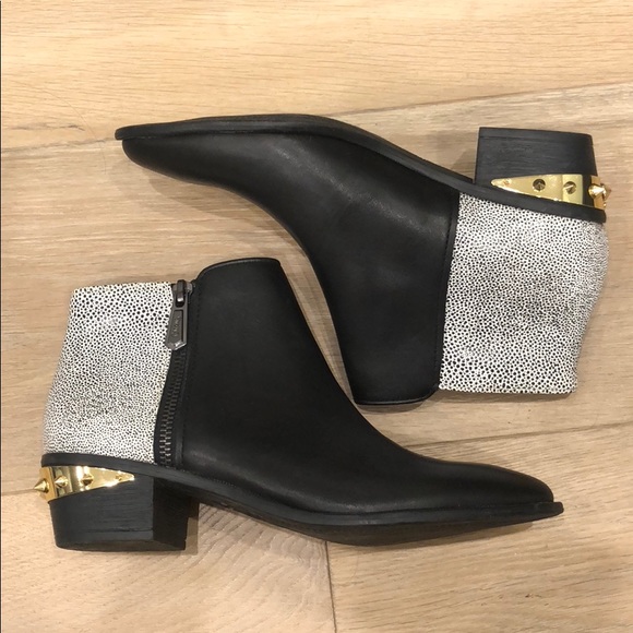 sam edelman holt bootie